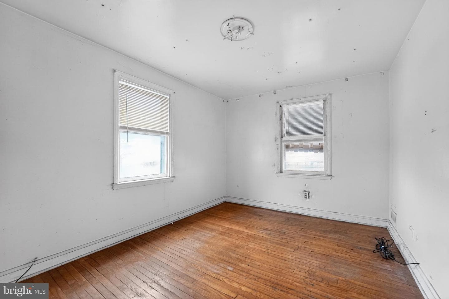 3620 Erdman Avenue photo 9