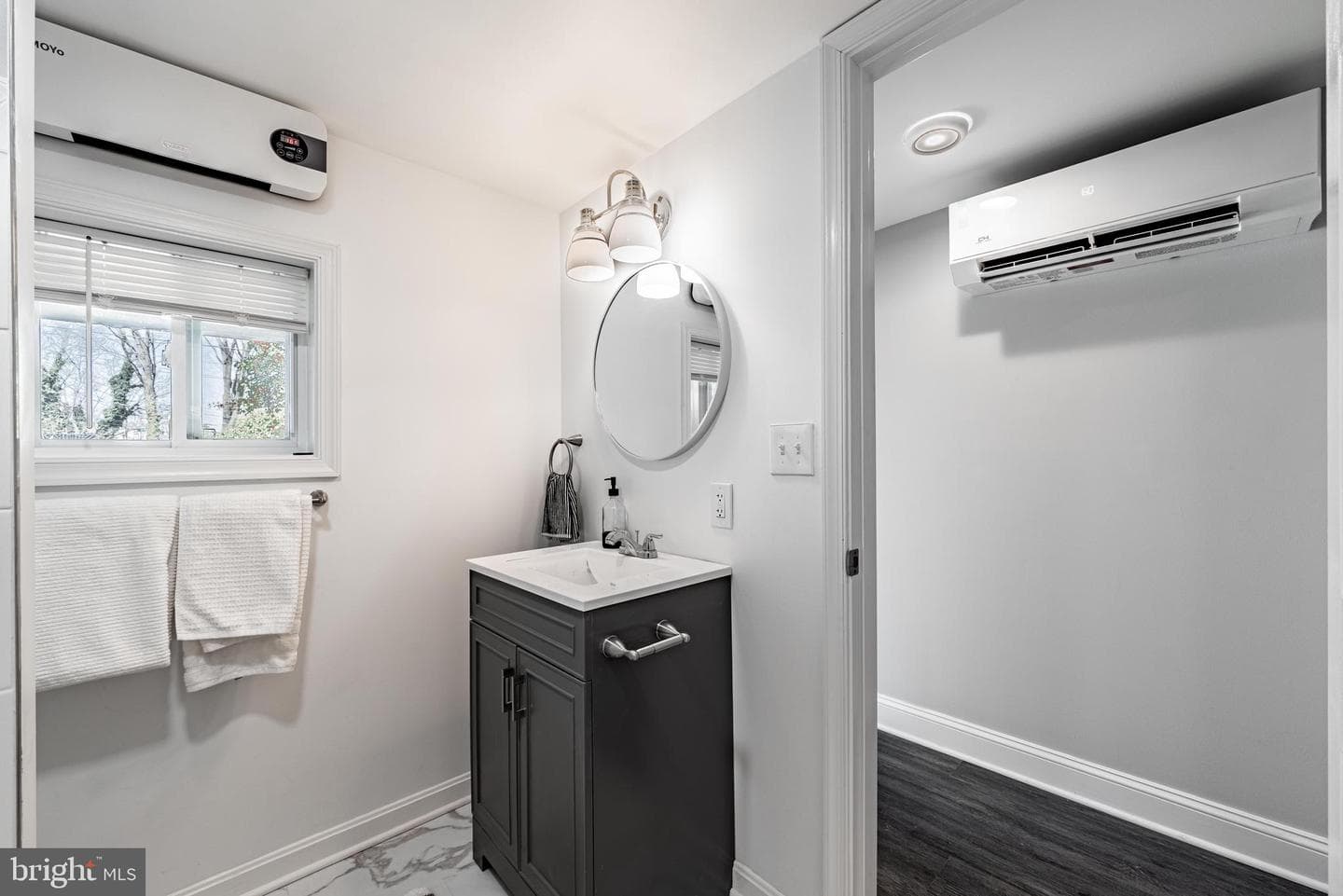 708 W 34th Street photo 18