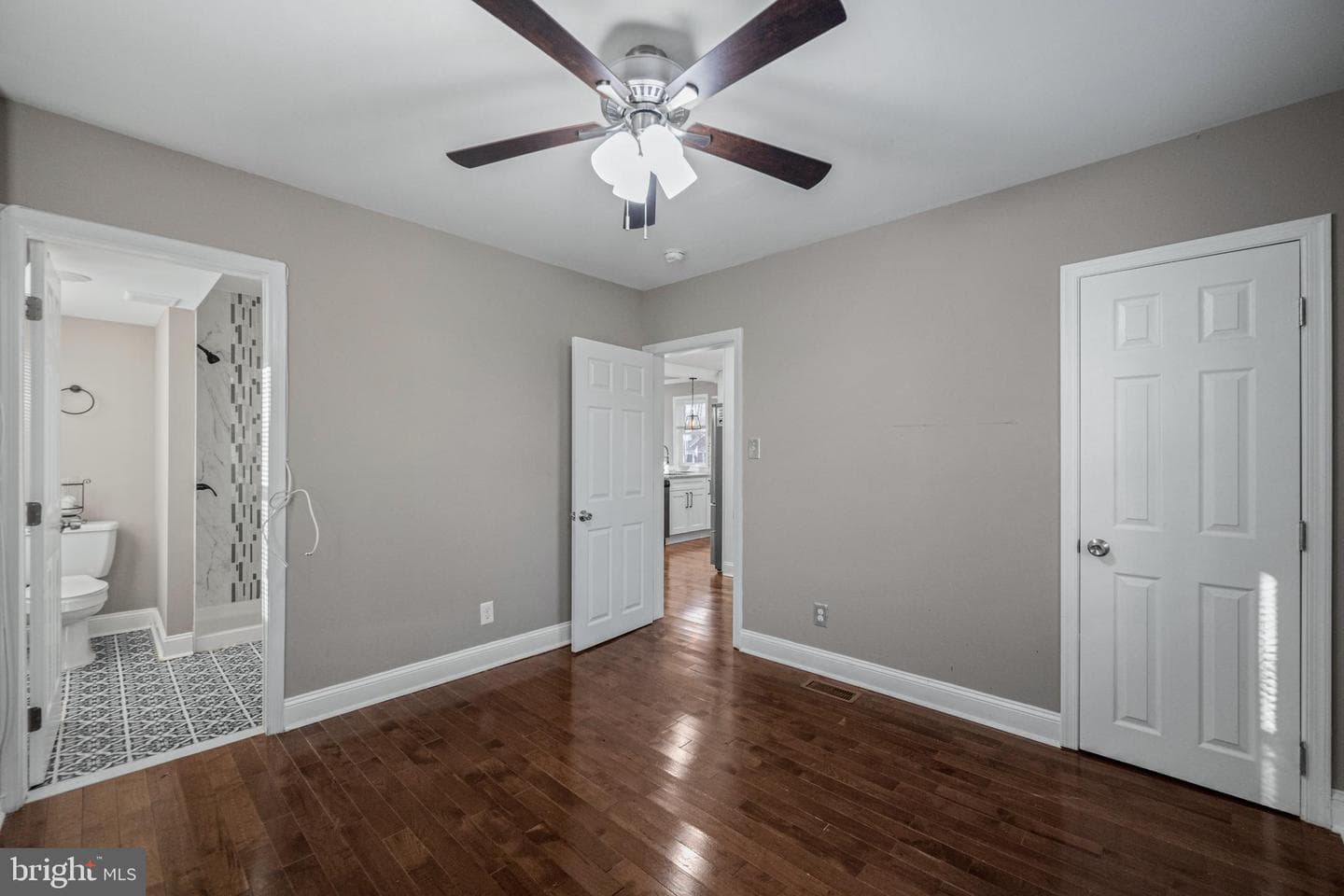 6303 Moyer Avenue photo 25