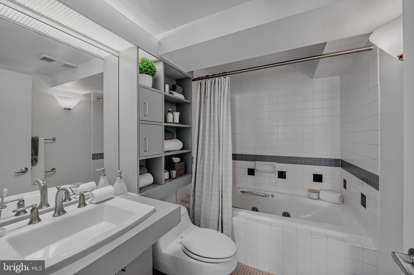 2901 Boston Street #204 photo 30