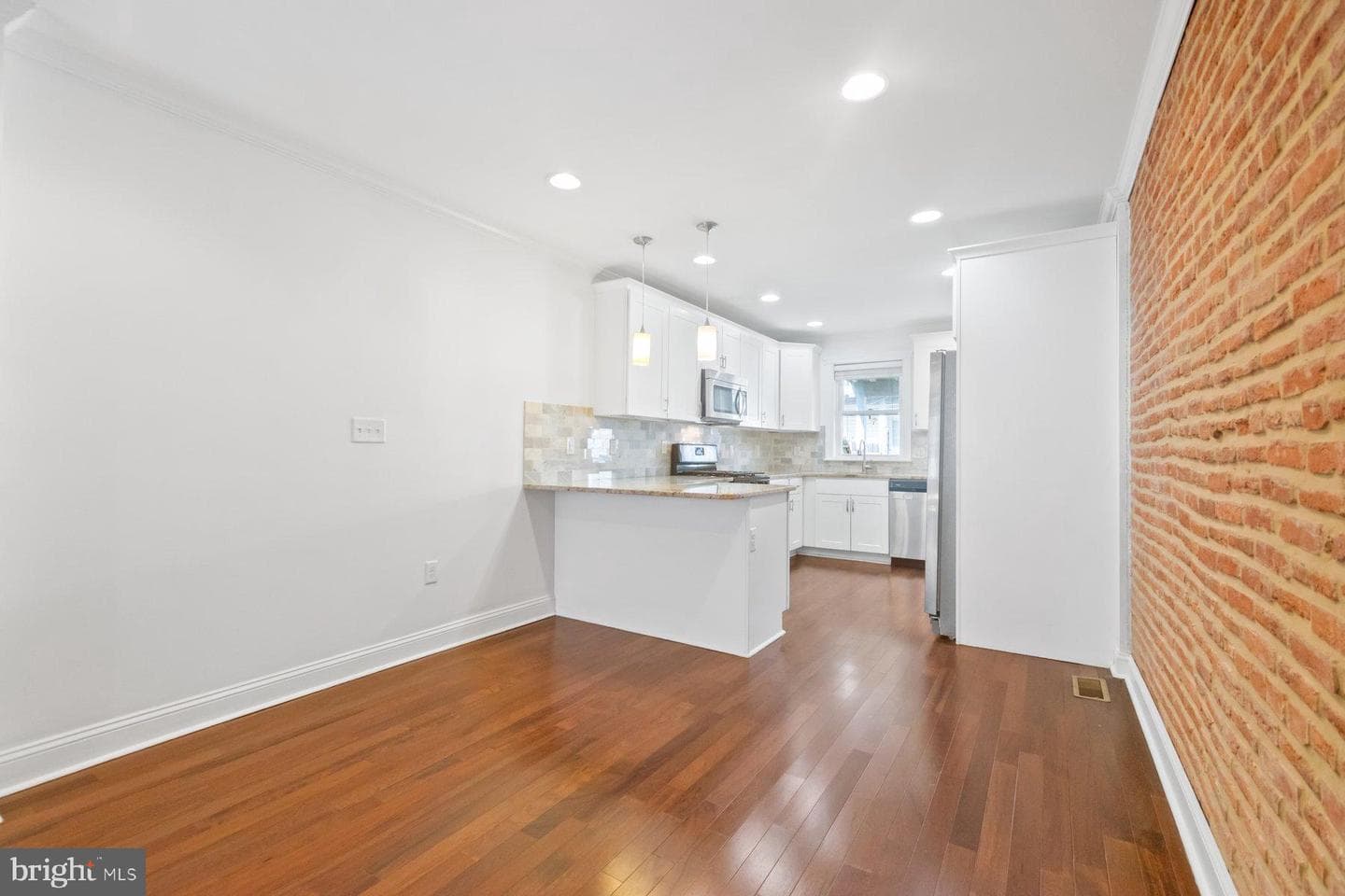 1614 Clarkson Street photo 9