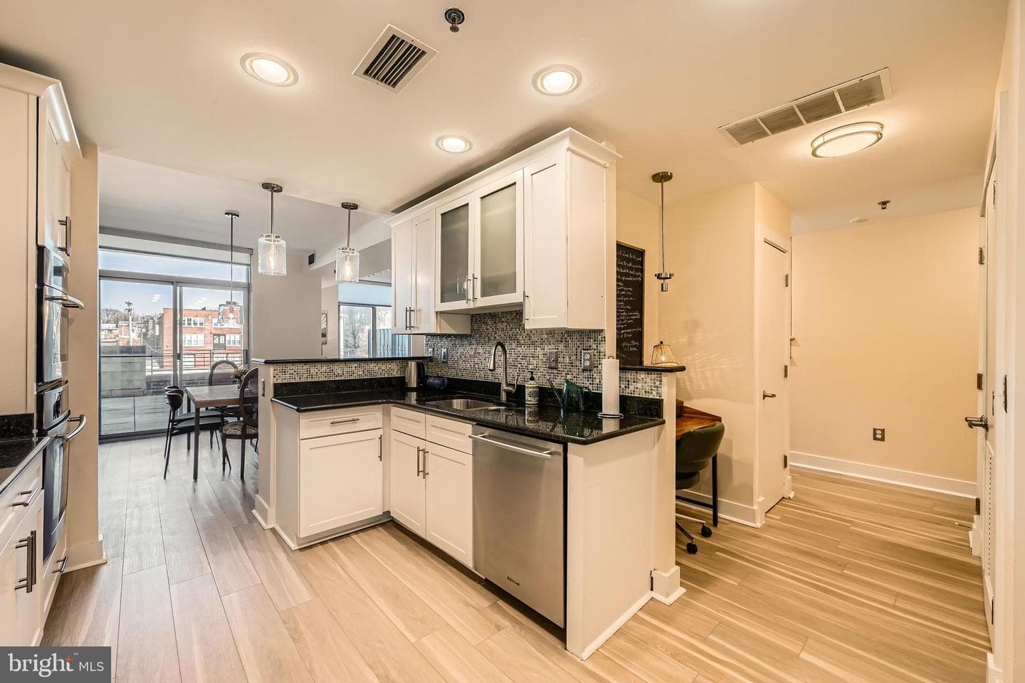 1400 Lancaster Street #303 photo 10