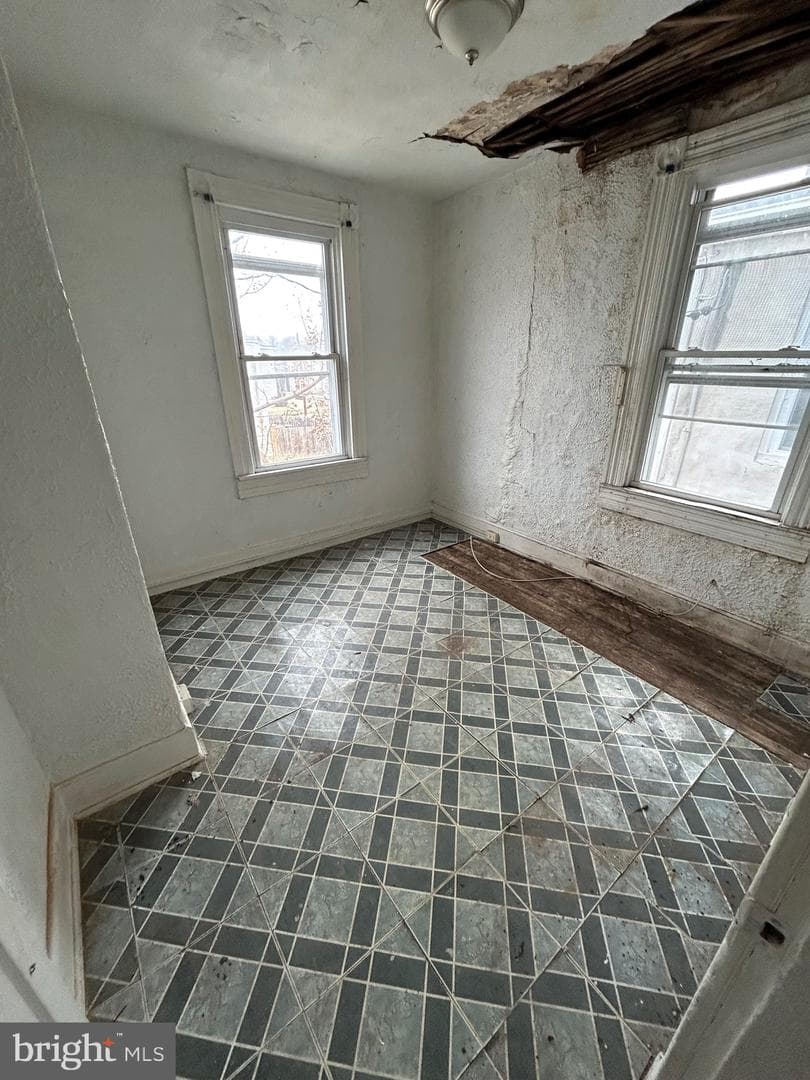 1539 N Broadway photo 10