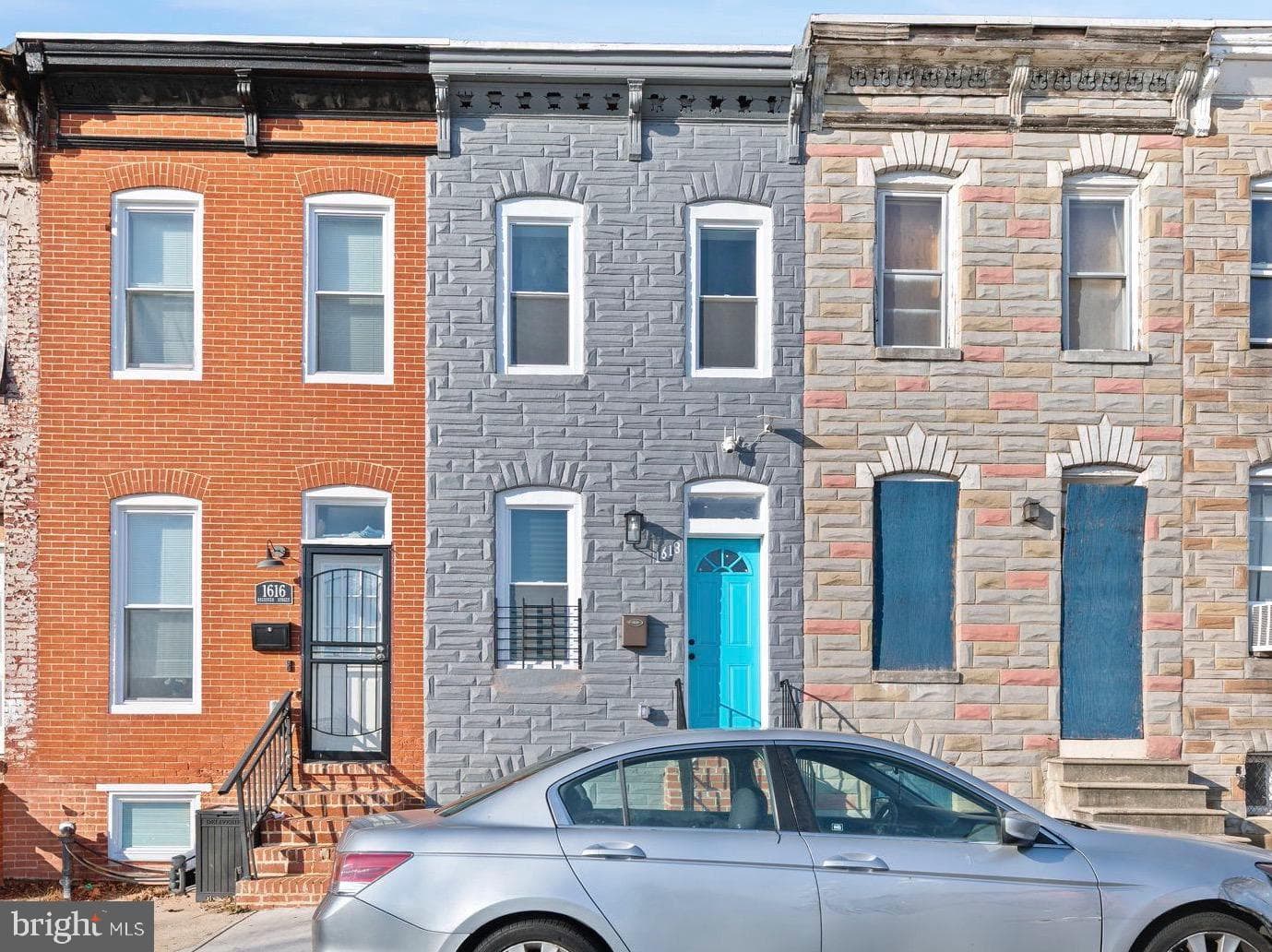 1618 N Regester photo 3
