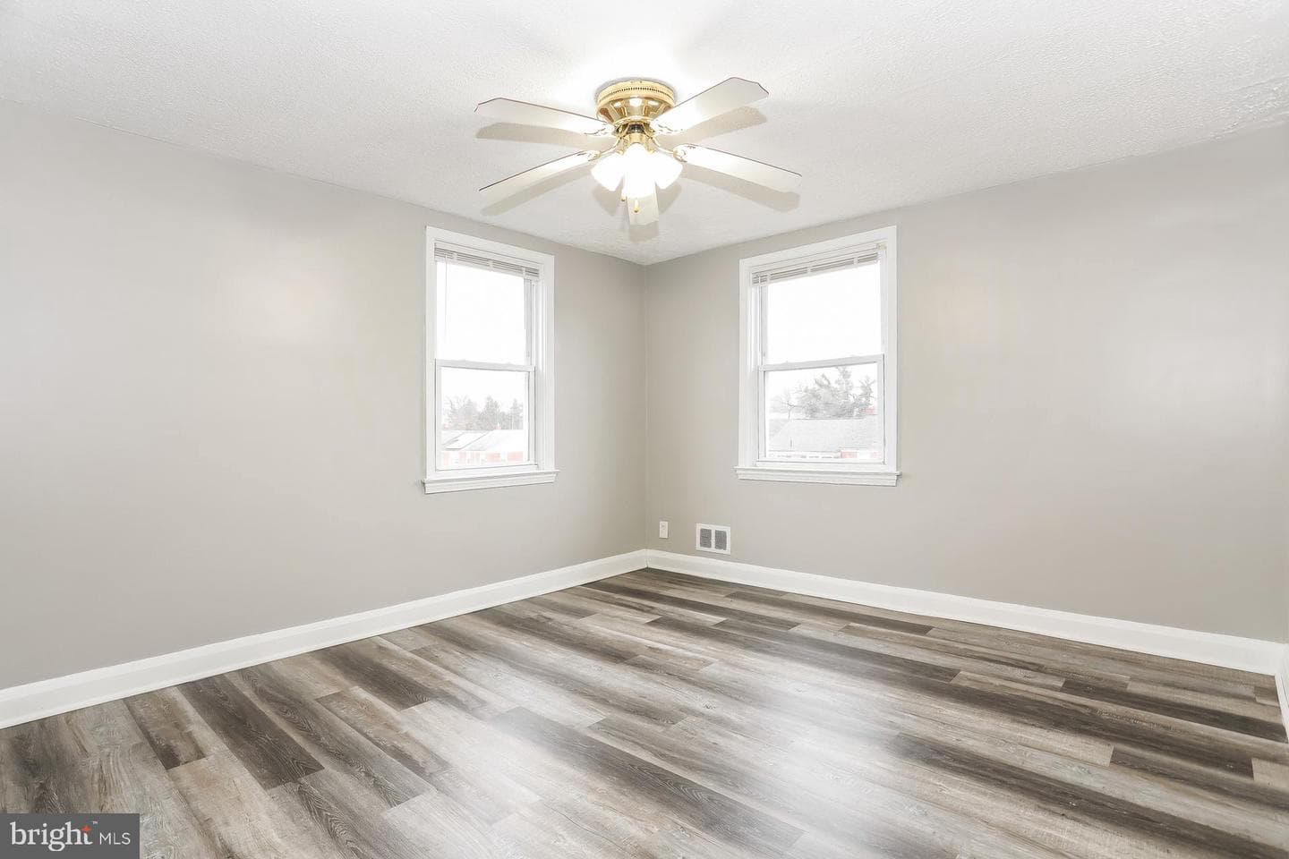 1010 Reverdy Road photo 9