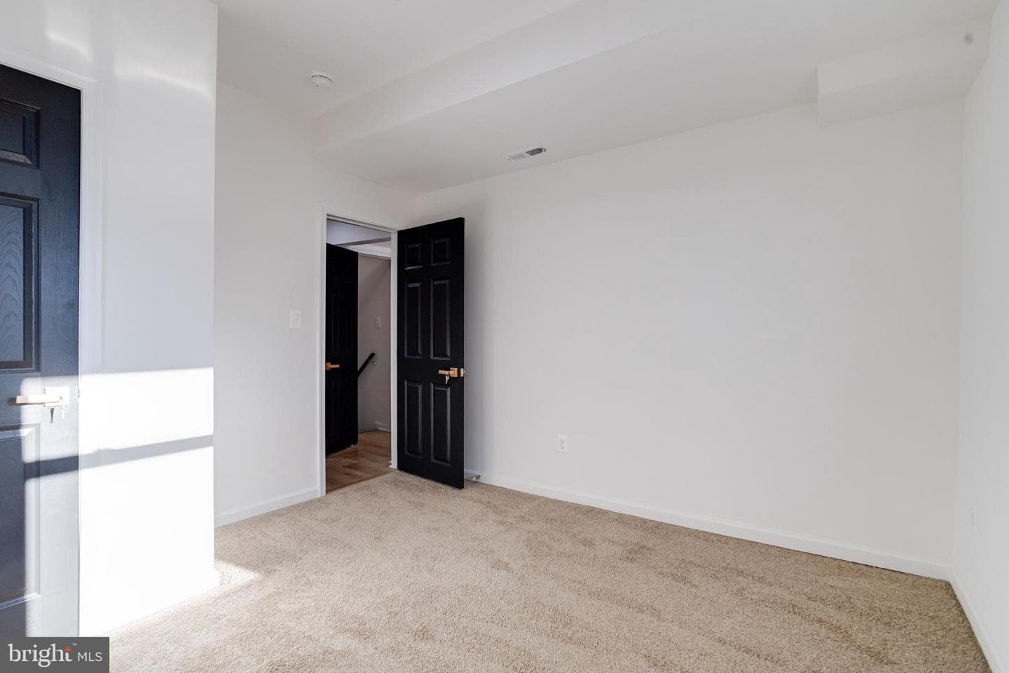 5805 Highgate Drive photo 32