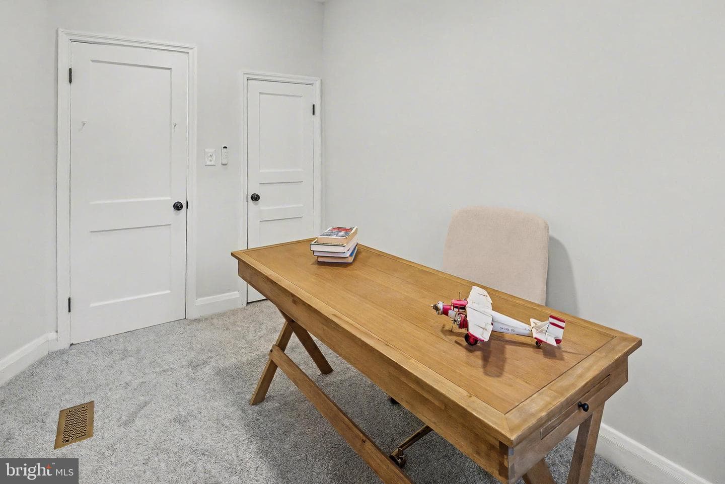 4289 Falls Road photo 18