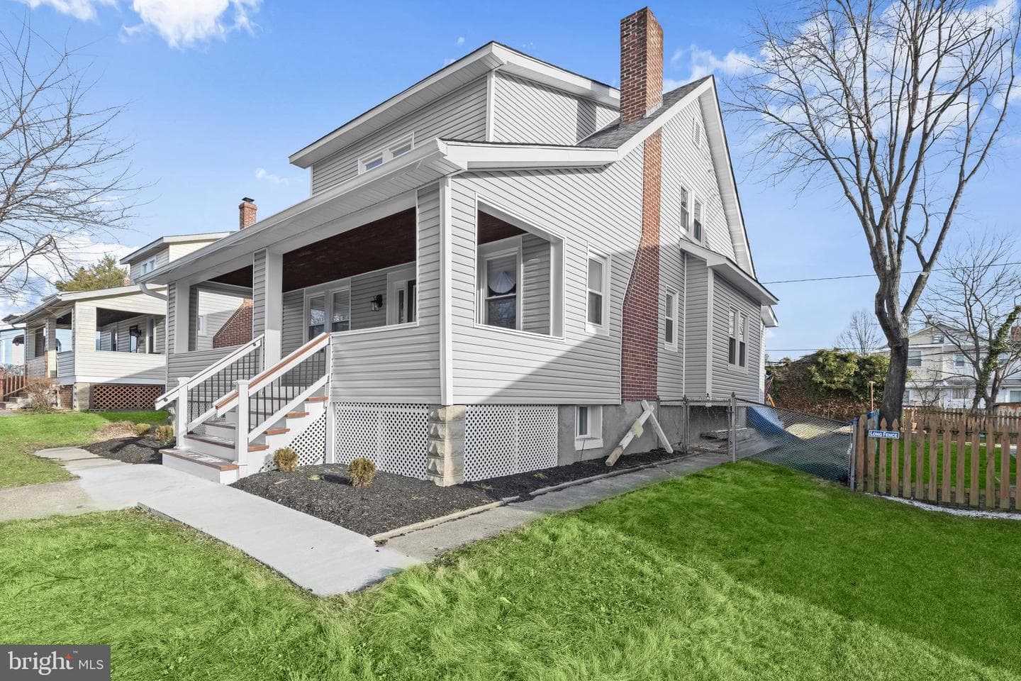 5403 Hamlet Avenue photo 2