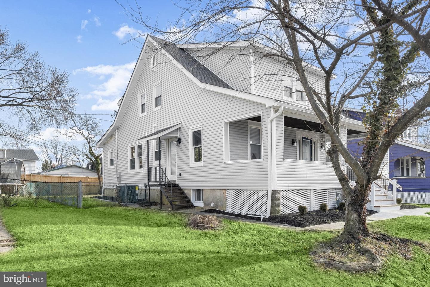 5403 Hamlet Avenue photo 5