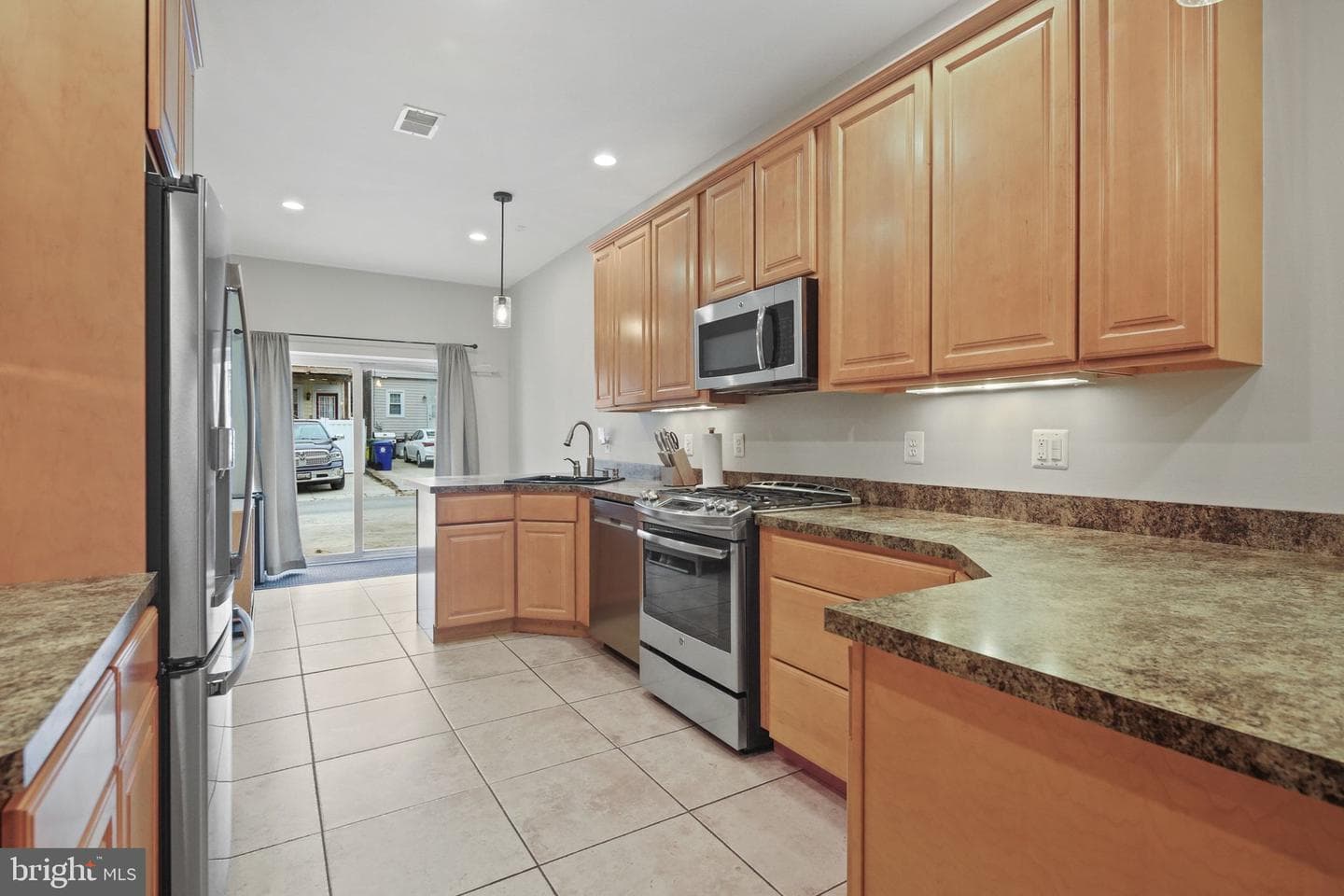1511 S Charles Street photo 10