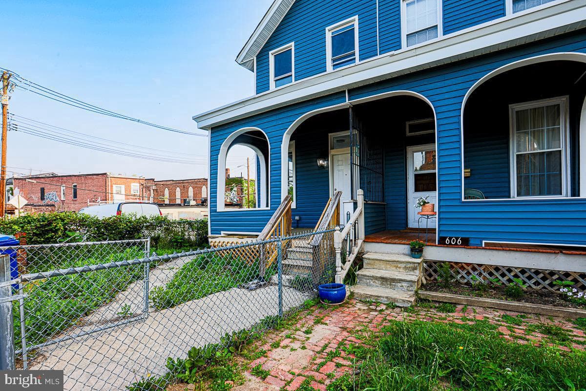 604 E 31st Street photo 3