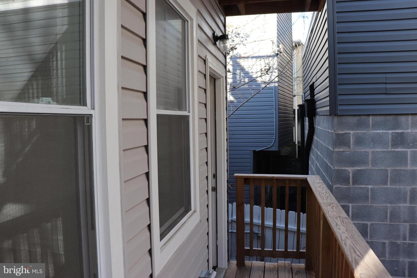 1707 Marshall Street photo 16