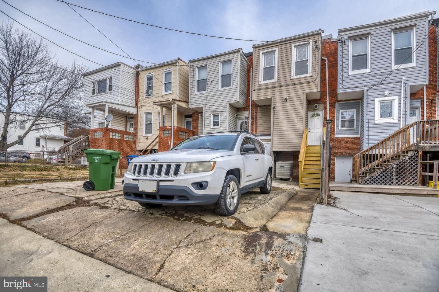 4126 Falls Road photo 29