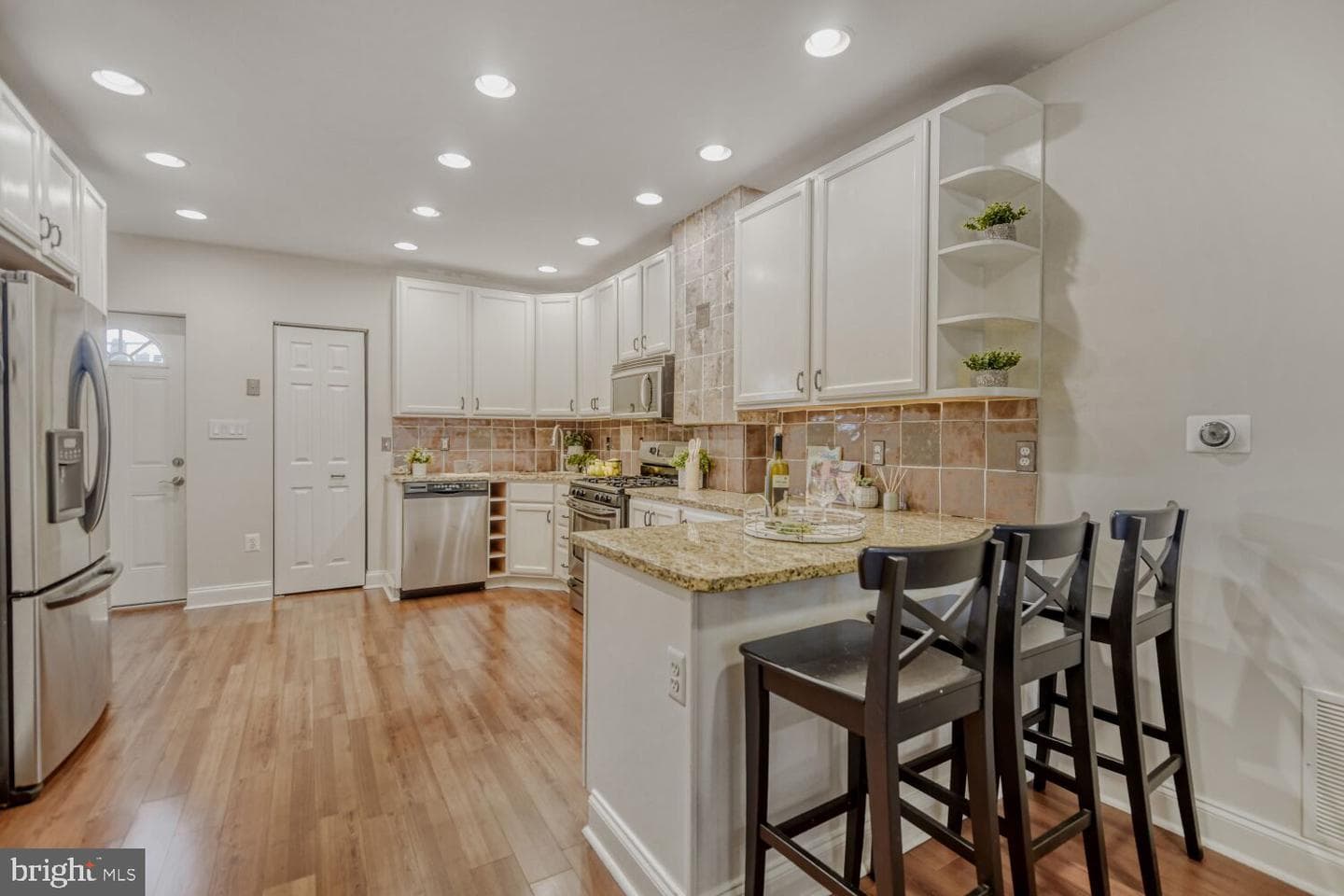 4126 Falls Road photo 6