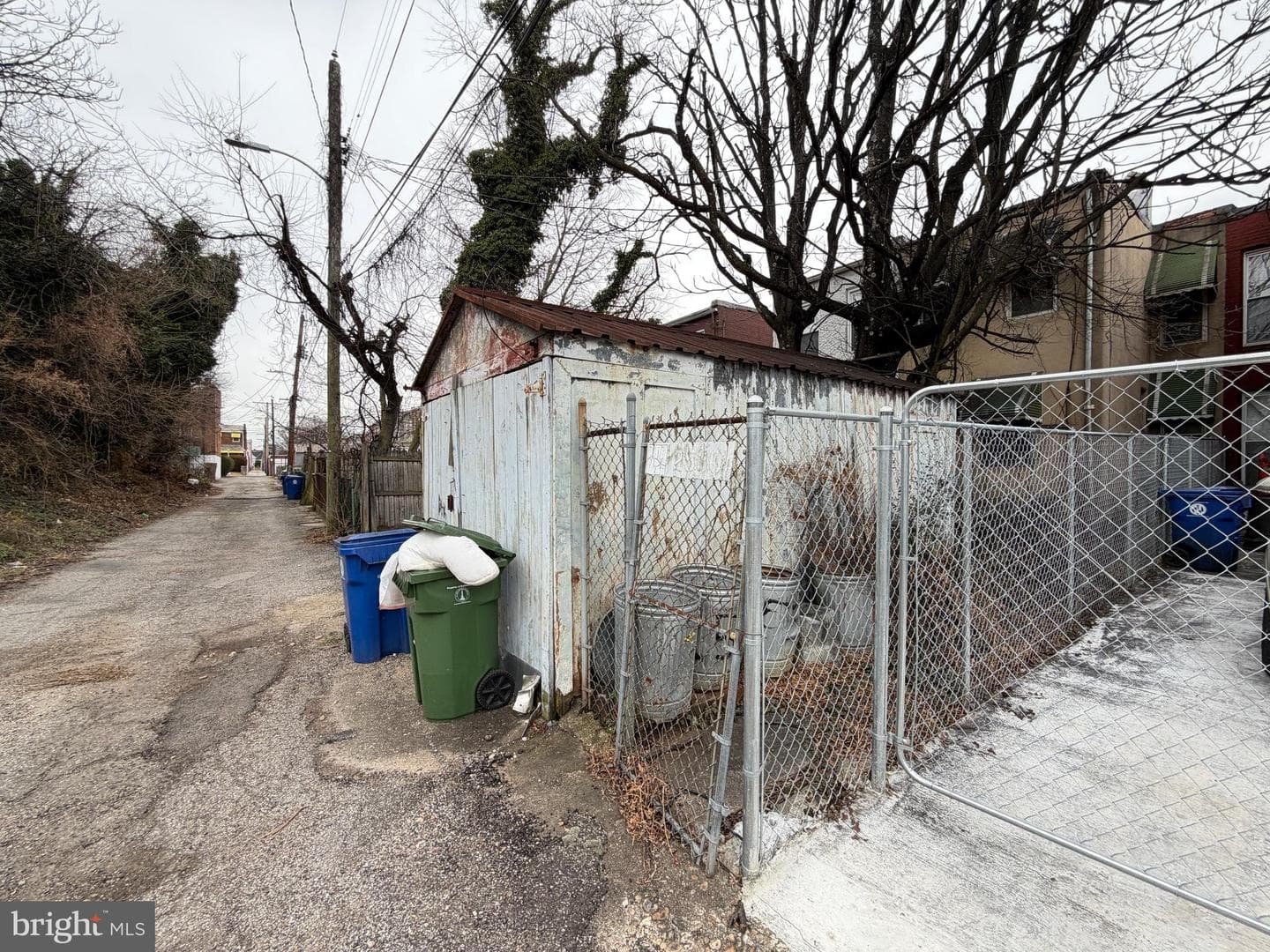 2530 W Lafayette Avenue photo 29
