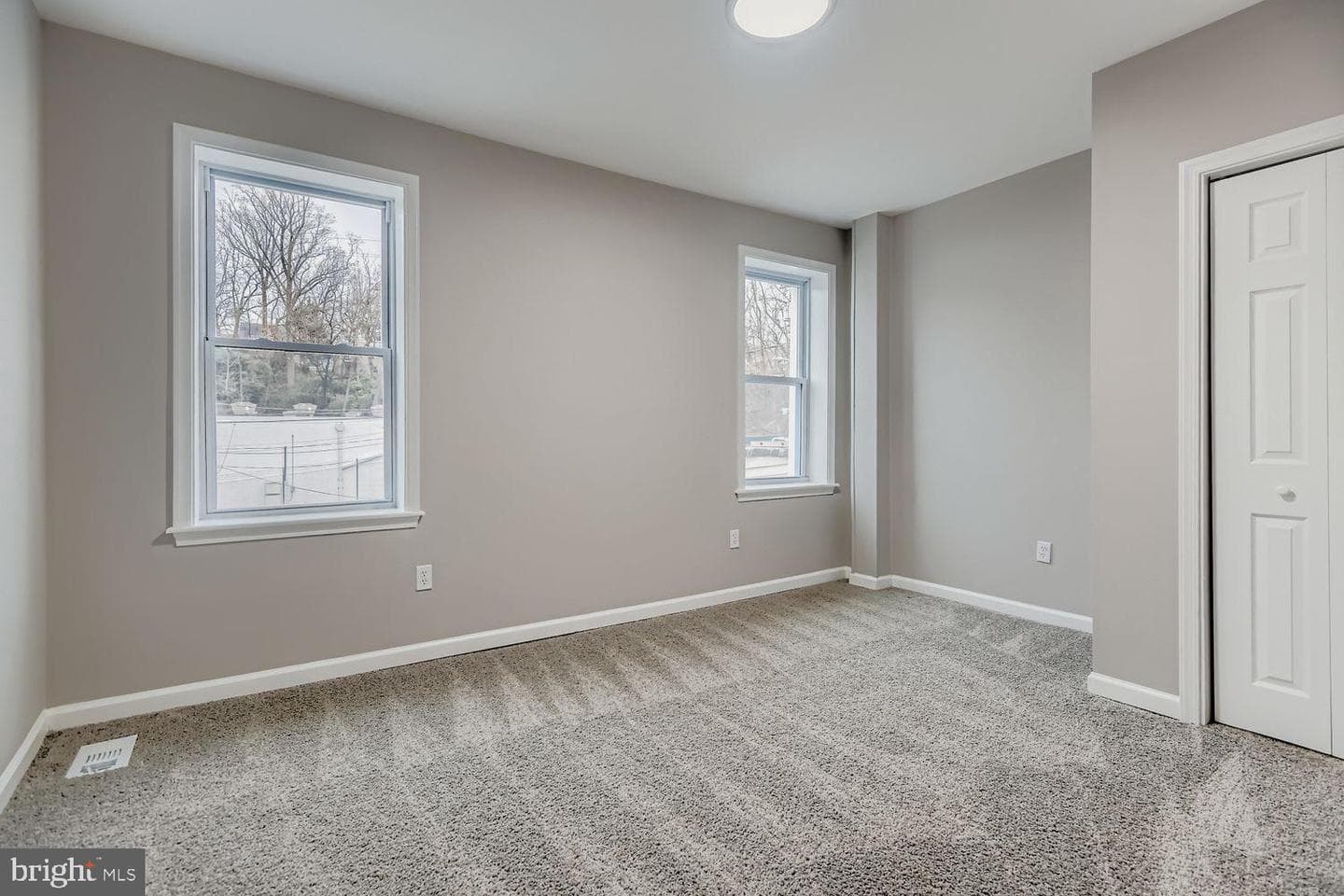 3654 Malden Avenue photo 19