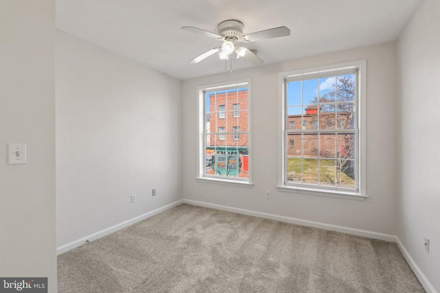 1241 W Lombard Street photo 15