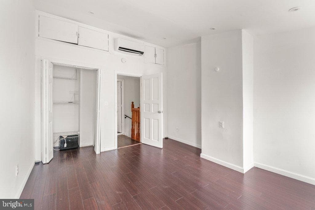 122 S Carlton Street photo 19