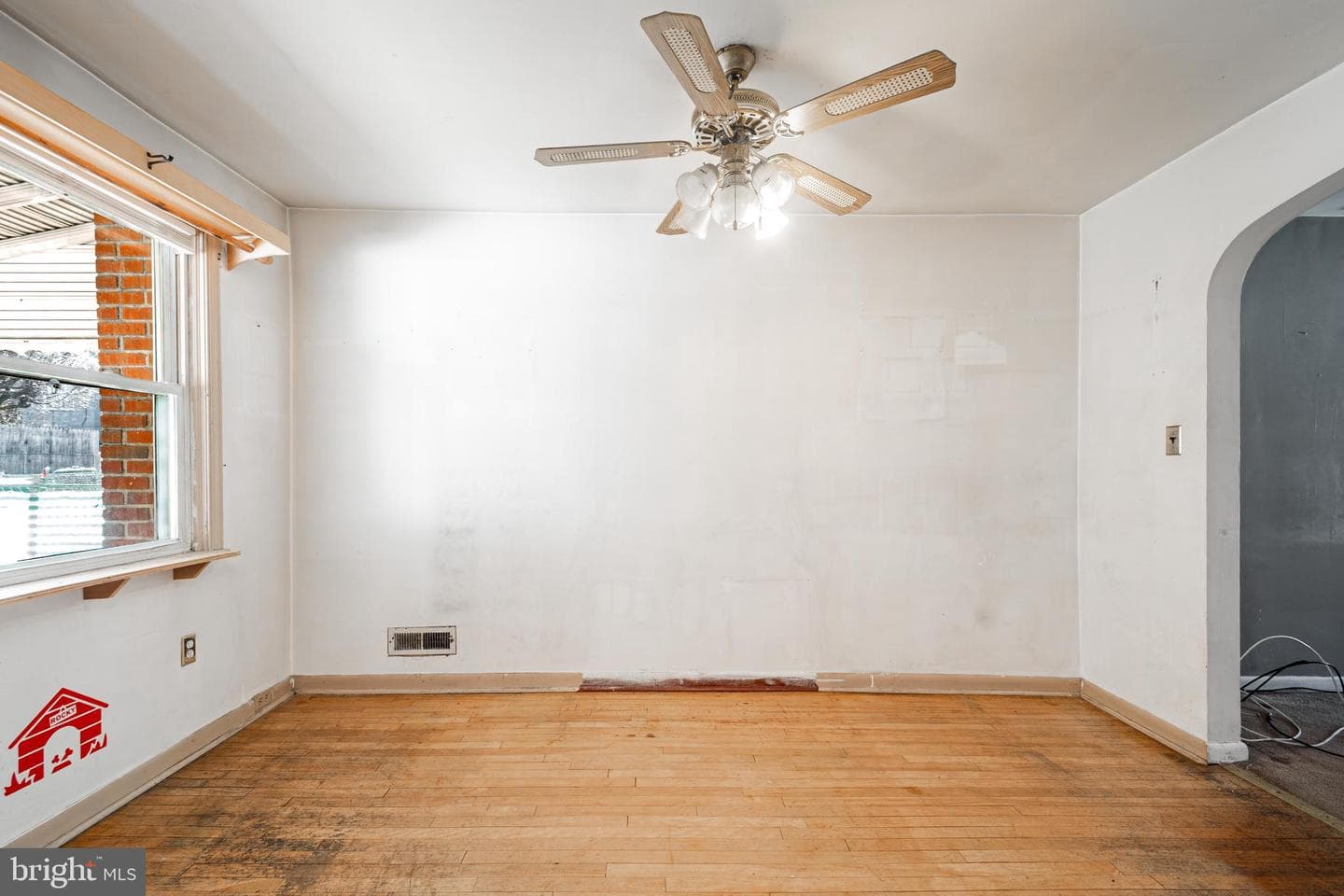 1217 Anglesea Street photo 10