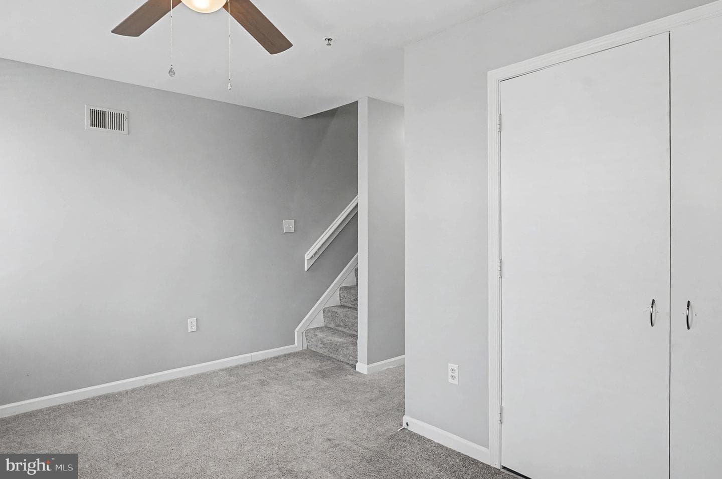 1032 N Broadway photo 17