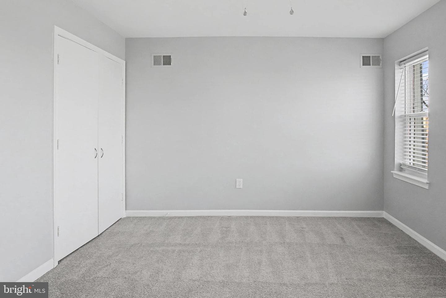 1032 N Broadway photo 22