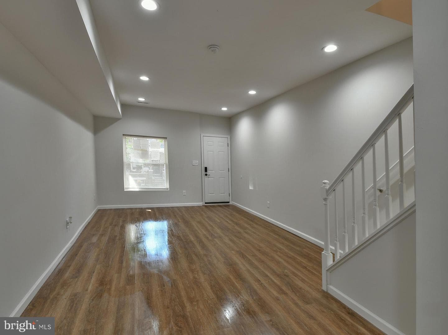 2114 Cliftwood Avenue photo 20