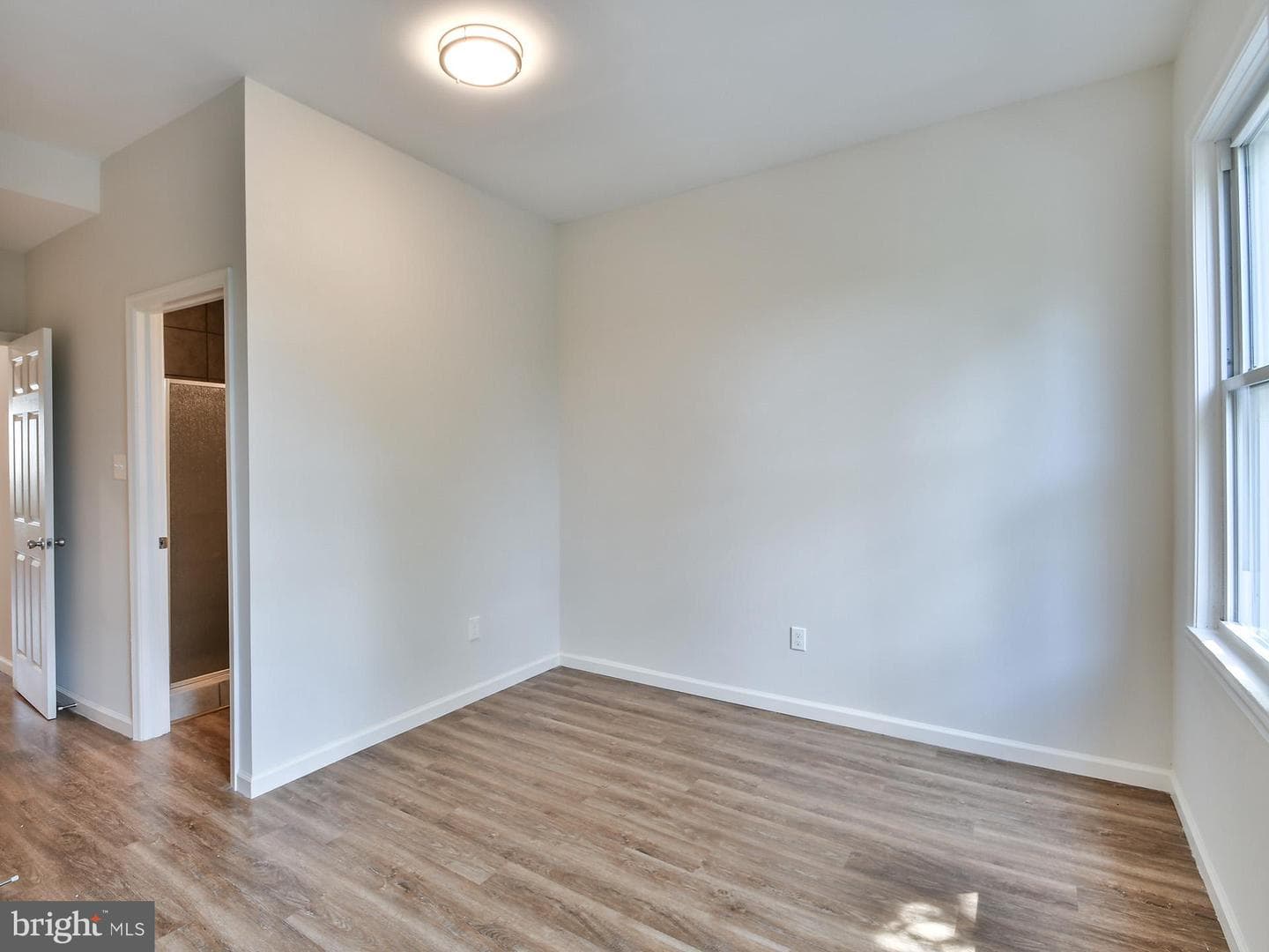 2114 Cliftwood Avenue photo 44