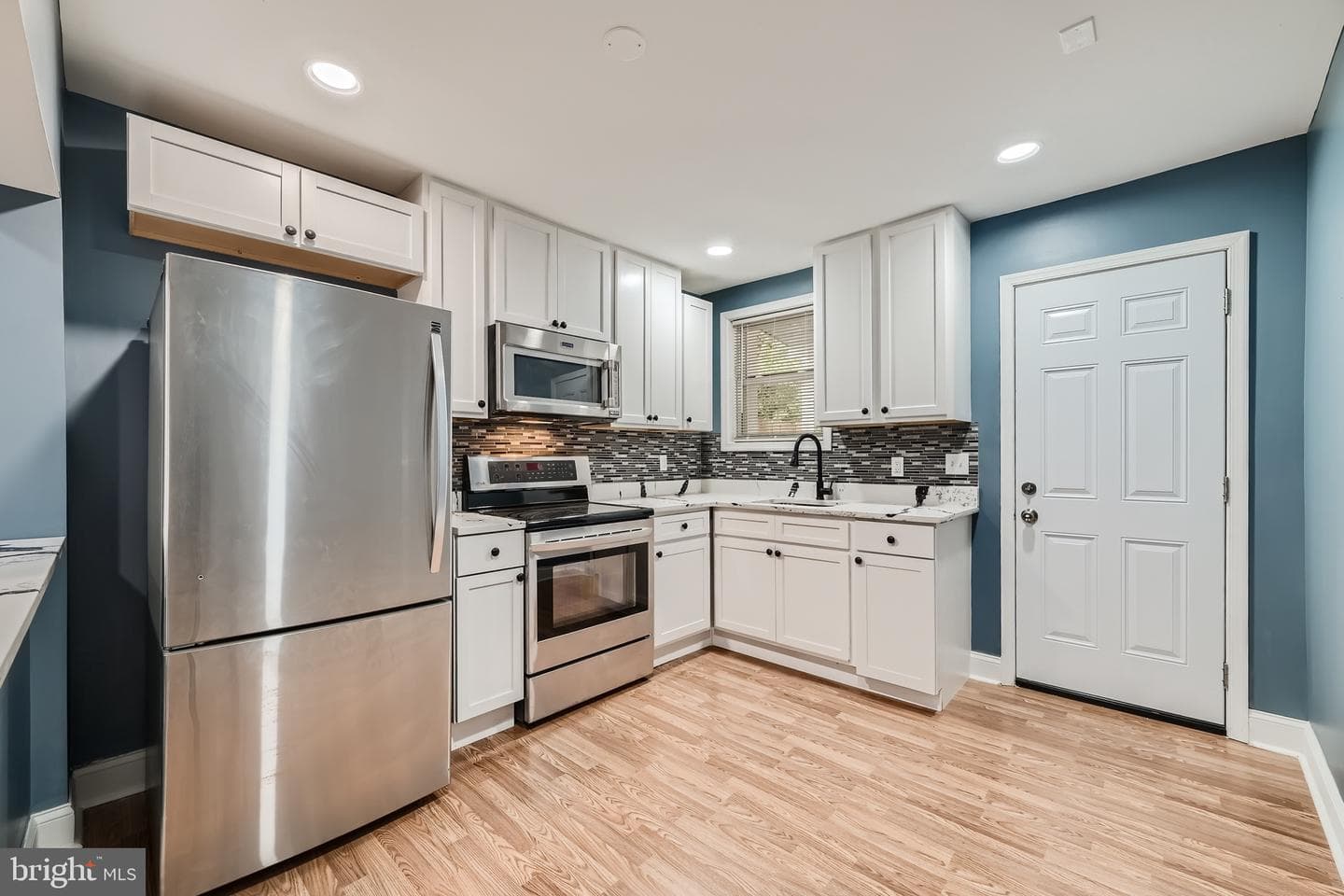 1819 Mchenry Street photo 5