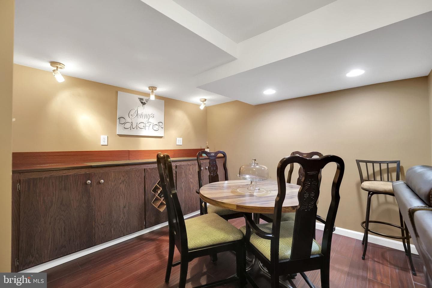 810 E Belvedere Avenue E photo 25