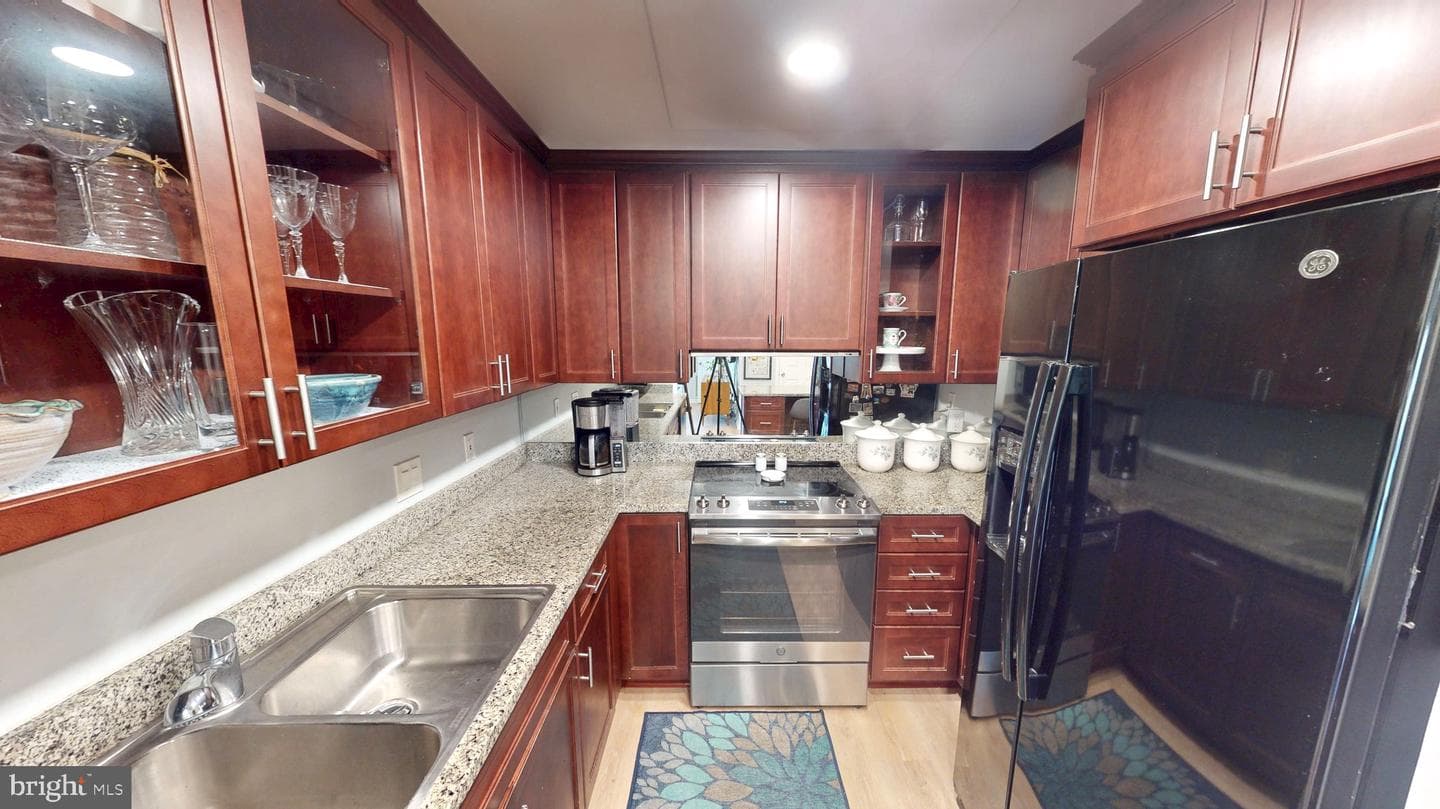 960 Fell Street #609 photo 17
