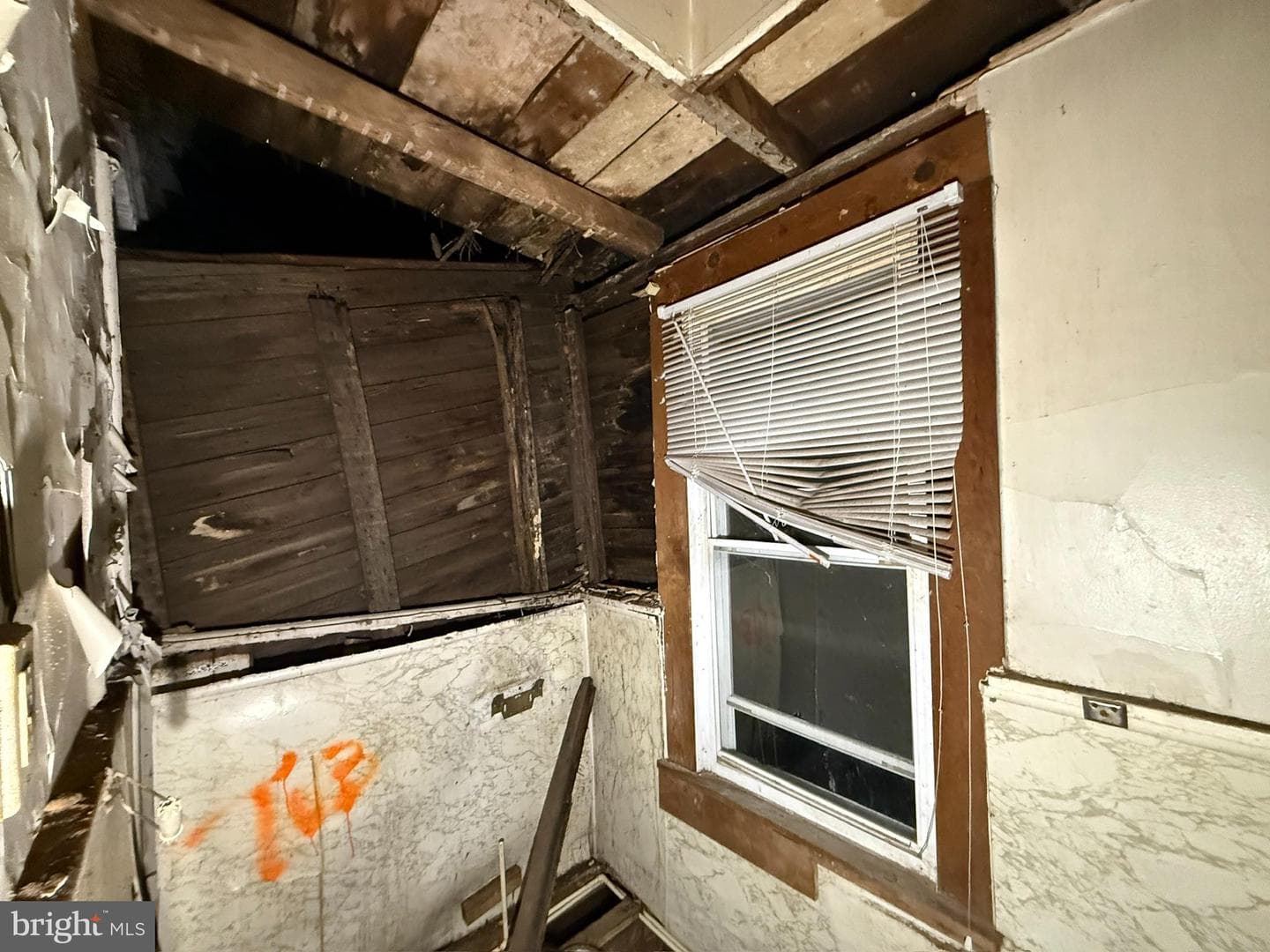 2535 Boyd Street photo 8