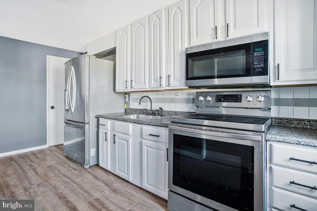 5528 Whitby Road photo 14