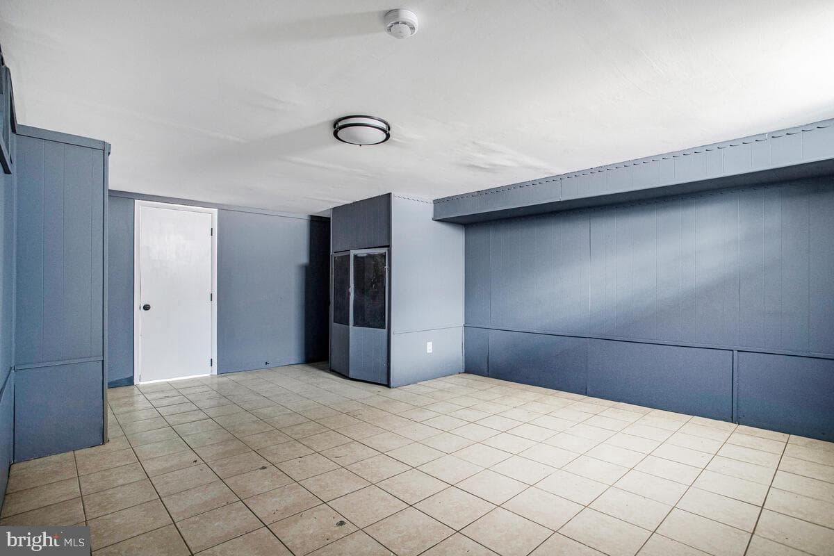 5528 Whitby Road photo 26