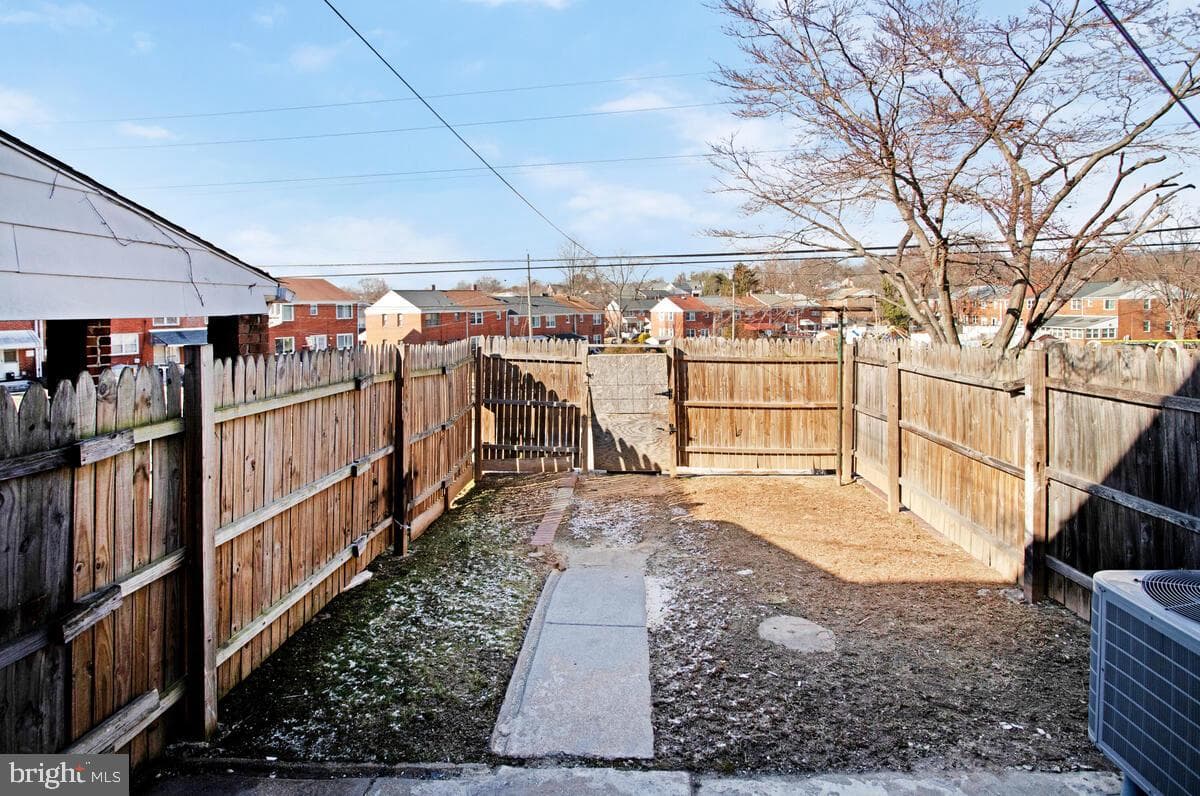 5528 Whitby Road photo 31