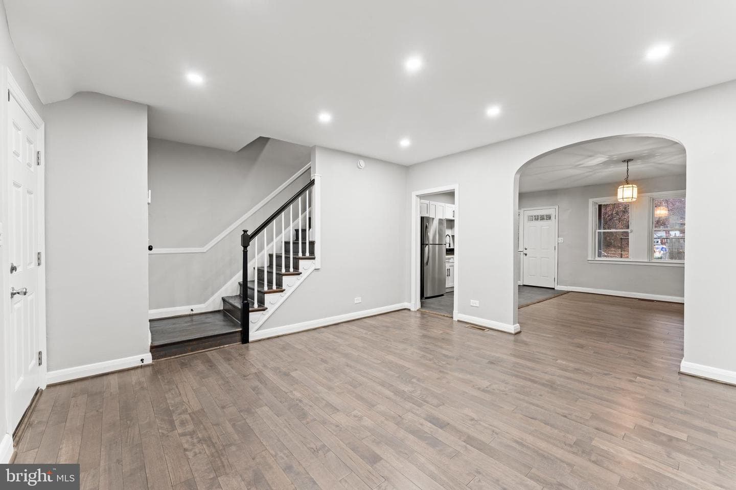 2422 Shirley Avenue photo 4