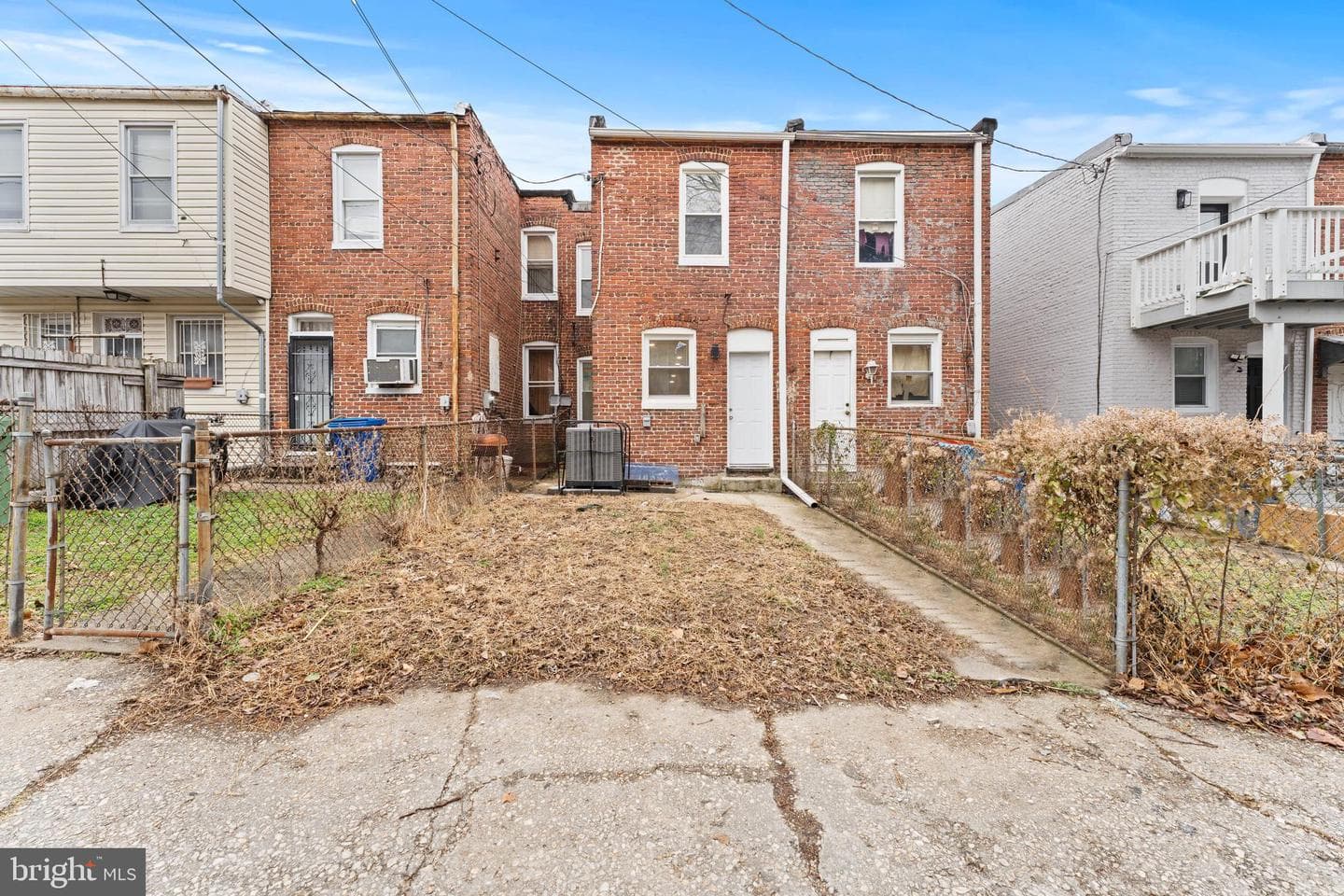 2560 Robb Street photo 11