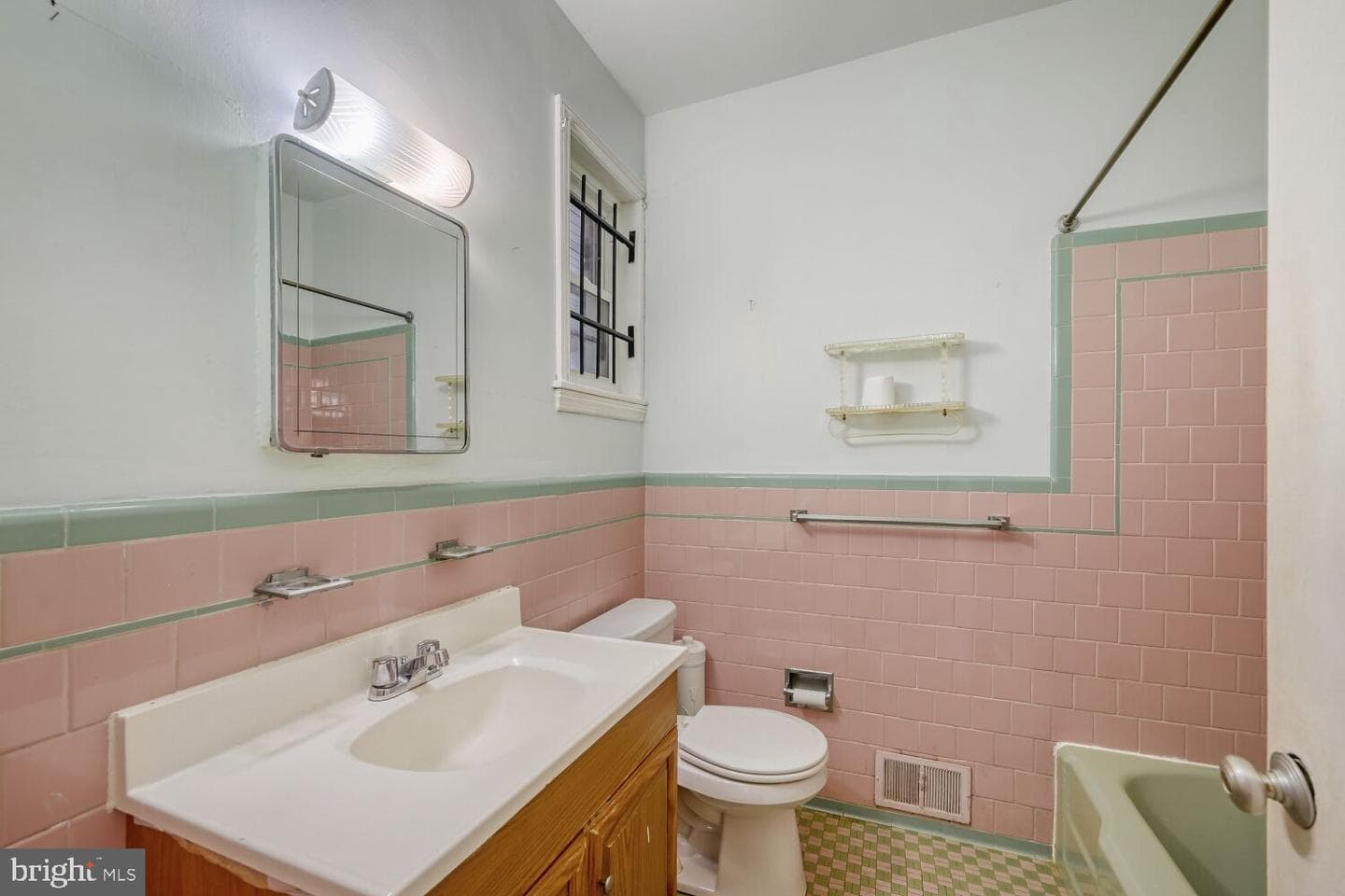 3813 Glen Avenue photo 18