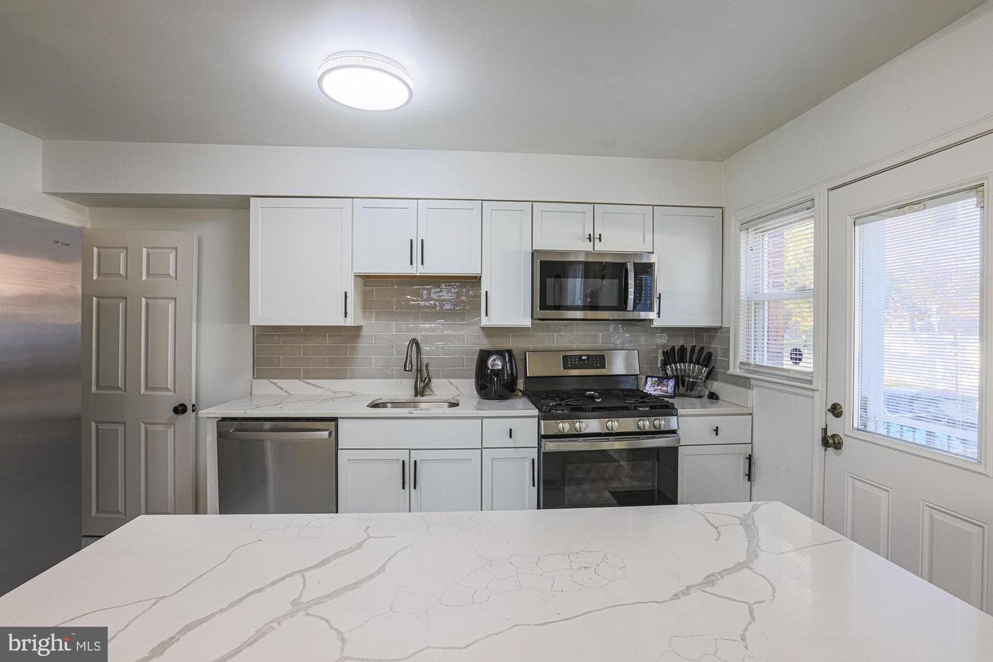 3802 Echodale Avenue photo 31