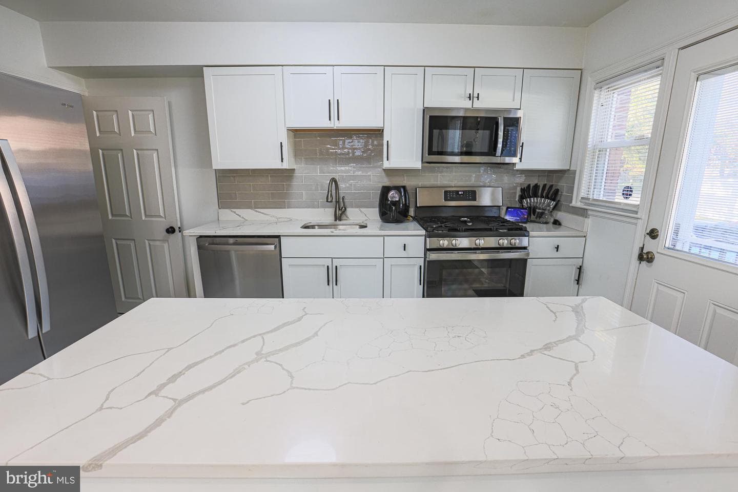 3802 Echodale Avenue photo 32