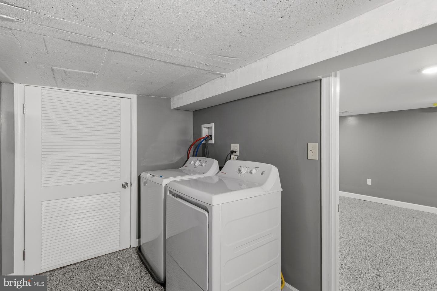 3135 Mcelderry Street photo 25