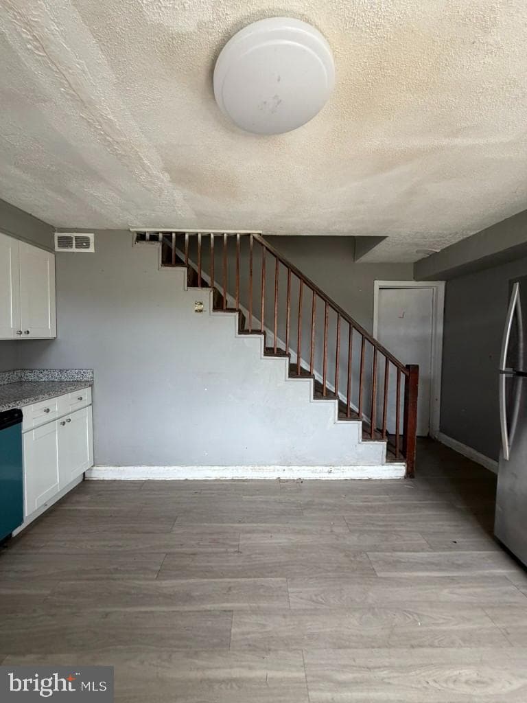 4027 Raymonn Avenue photo 12