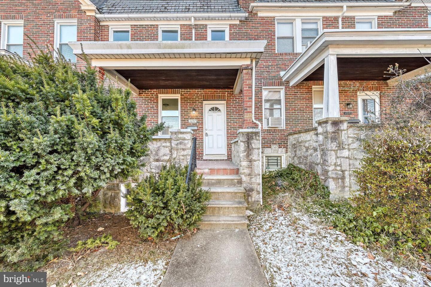 2647 Chesterfield Avenue photo 2