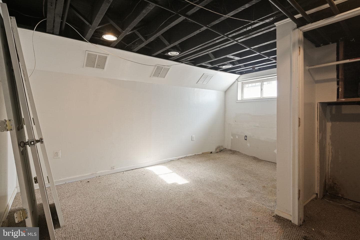 724 Reservoir Street photo 30