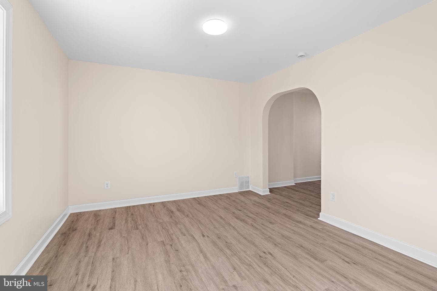 3562 Horton Avenue photo 6