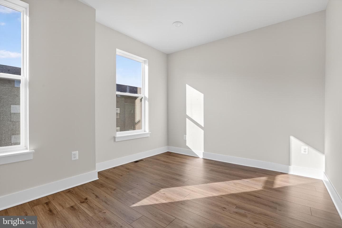 2719 Light Street photo 10