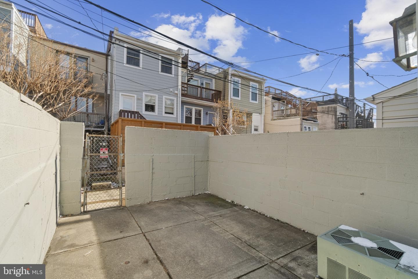 705 S Robinson Street photo 20