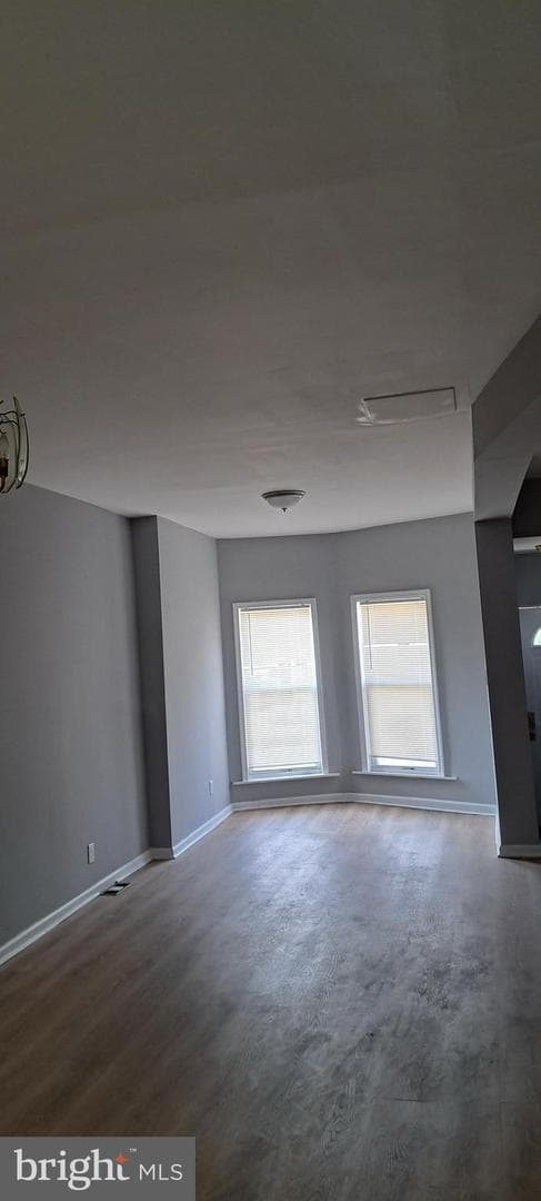 2427 E Federal Street photo 10
