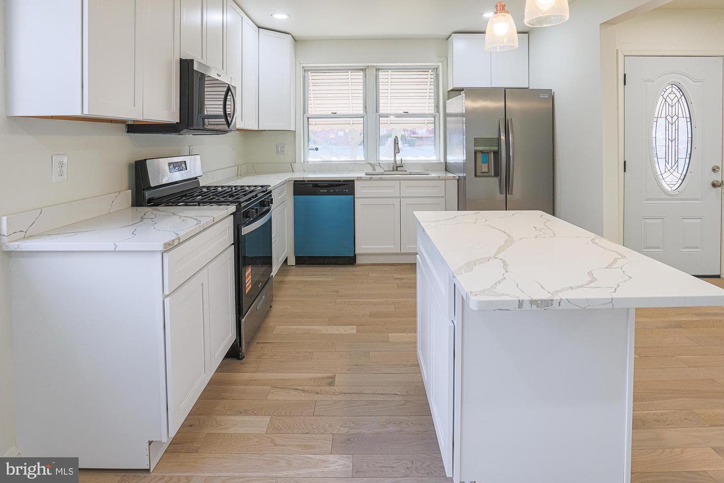 5512 Cadillac Avenue photo 31
