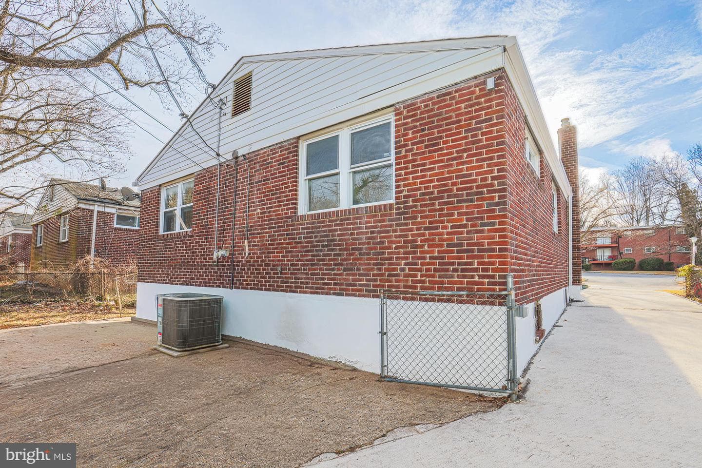 5512 Cadillac Avenue photo 8