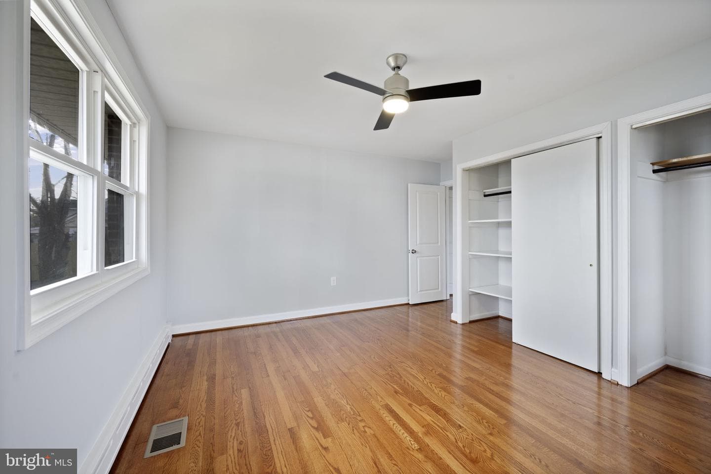 4001 Parkwood Avenue photo 22